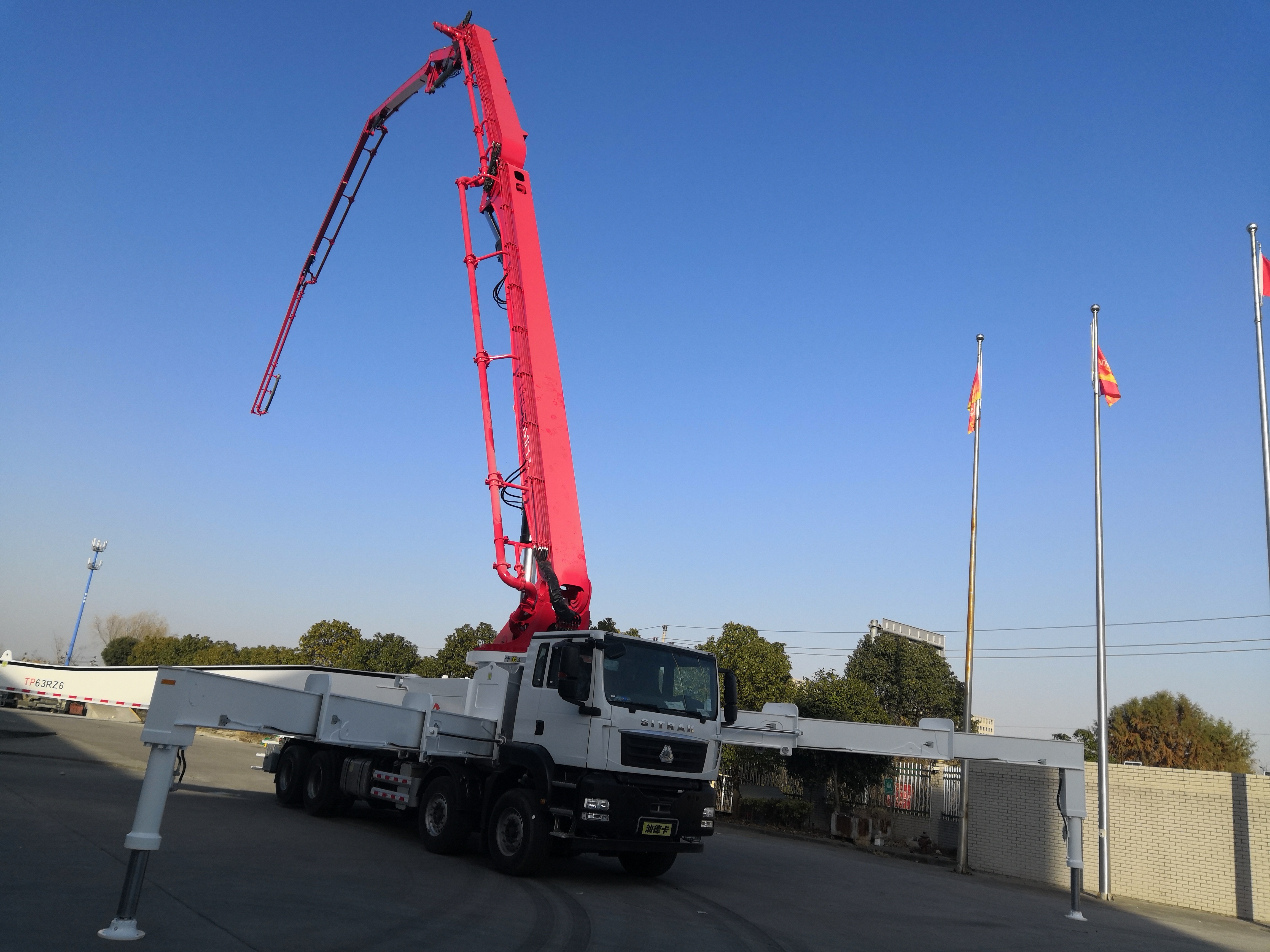 混凝土泵車(chē) 混凝土泵車(chē)