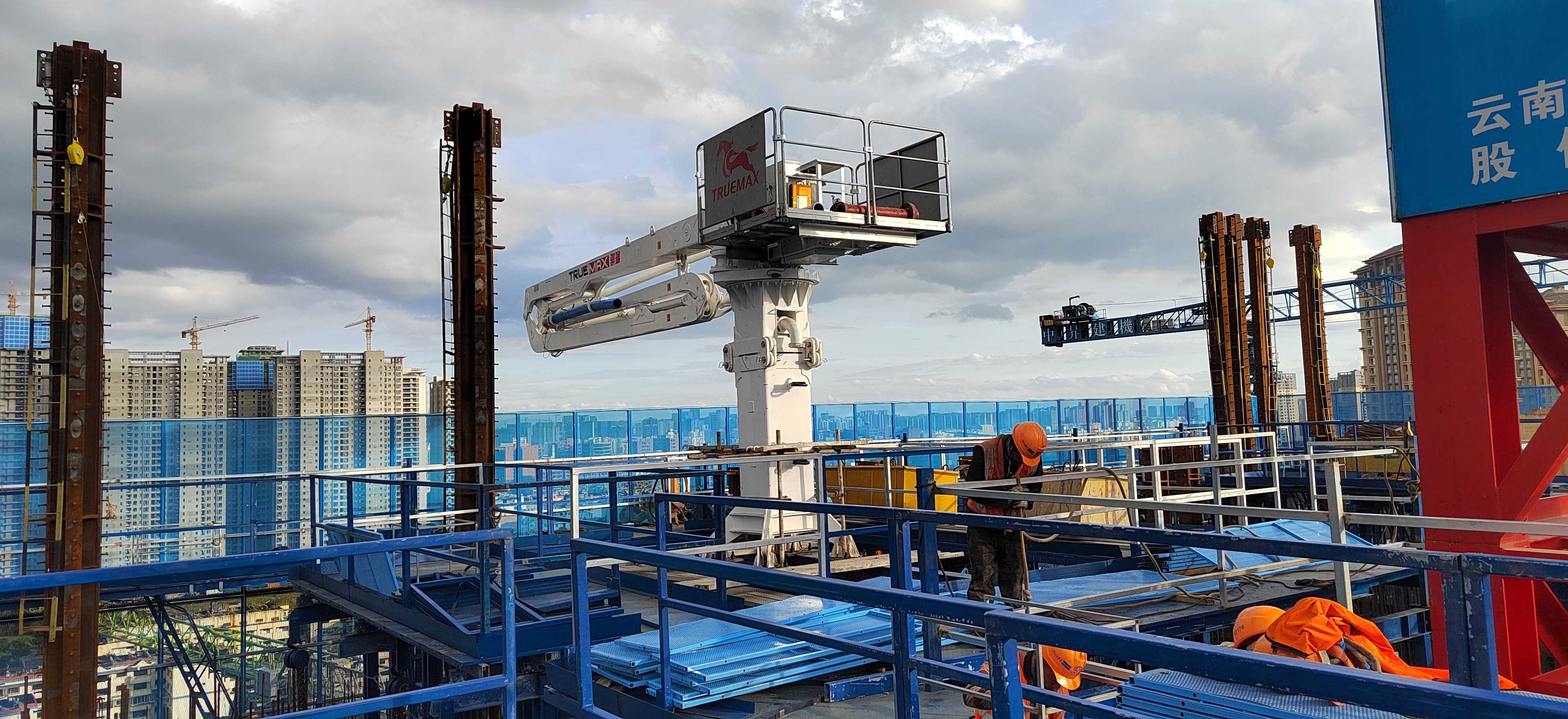 混凝土布料機(jī) 混凝土布料機(jī)